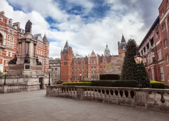 London College Of Music Nedir?