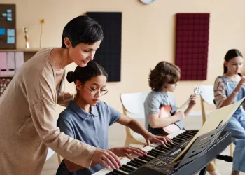 Sanat Eğitiminde Neden MEB'e Bağlı Kurumlar Tercih Edilmeli?